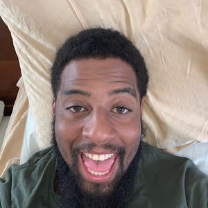 Meet your Posher, Devan